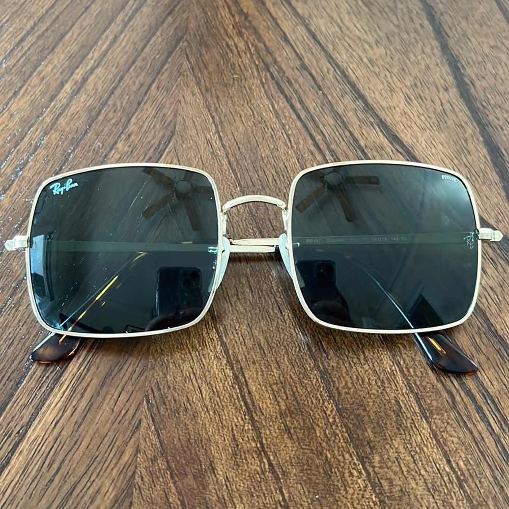 SQUARE 1971 CLASSIC Rayban Sunglasses